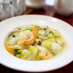 新橋亭的實拍圖