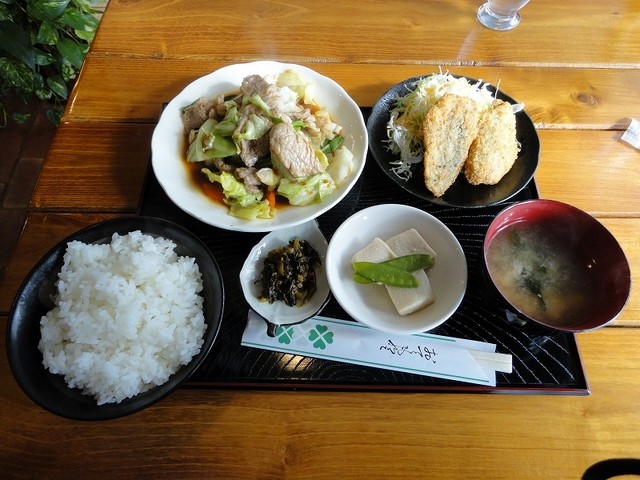 カフェ＆ランチ虎虎的实拍高清图