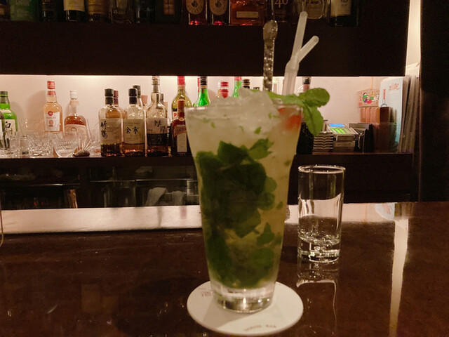 酒向Ｂａｒ的實拍高清圖