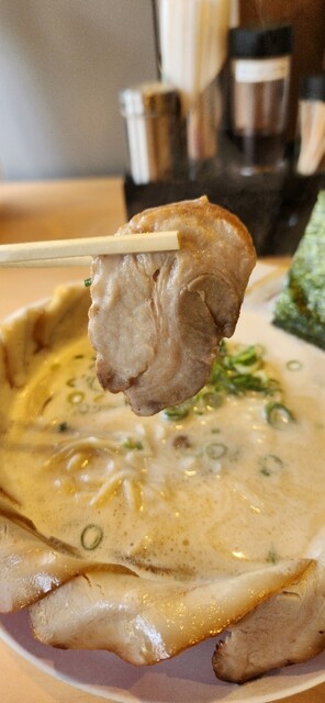 recommendations image for 泡系しおとんこつラーメン べらしお 総本店