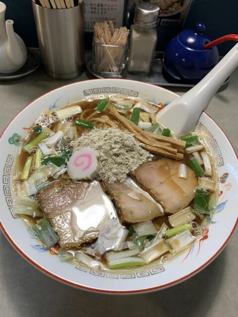 ラーメン･餃子 ハナウタ的实拍高清图