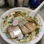 ラーメン･餃子 ハナウタ的实拍图