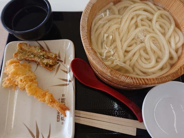 丸亀製麺 イオンモールKYOTO店的实拍高清图