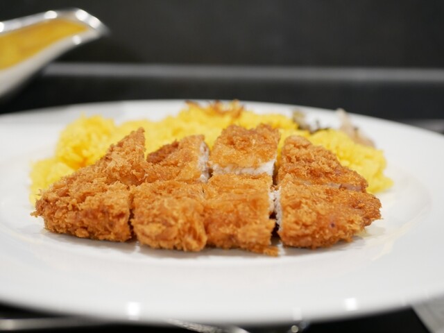 recommendations image for 旨さと辛さがここちよい黒カレー 萬栄カレー