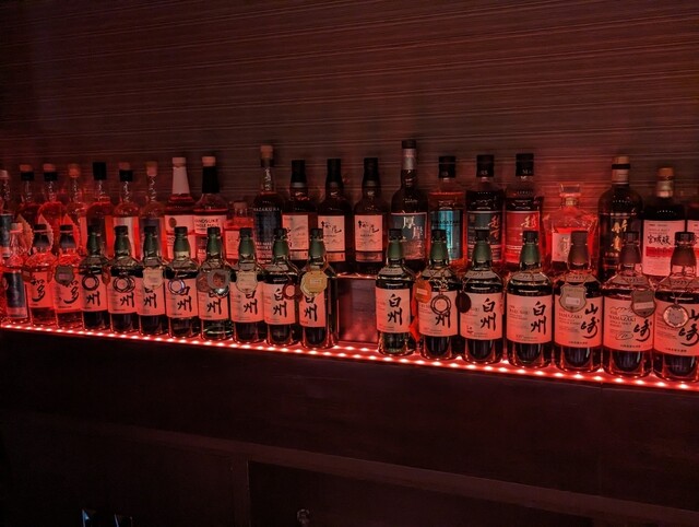 BAR ライオン的實拍高清圖