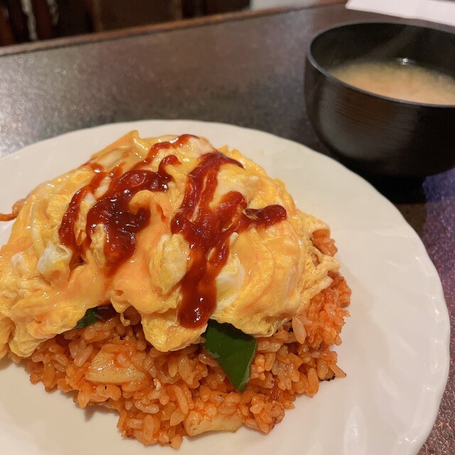 カフェ 泥人形的实拍高清图