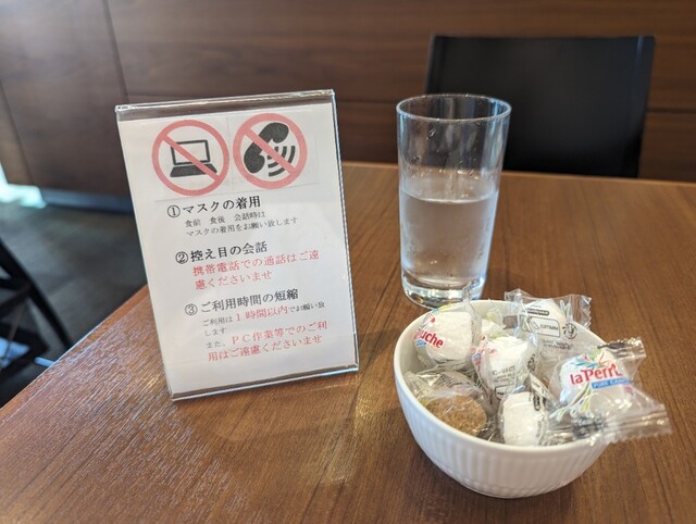 巴裡 小川軒 サロン・ド・テ 新橋店的实拍高清图