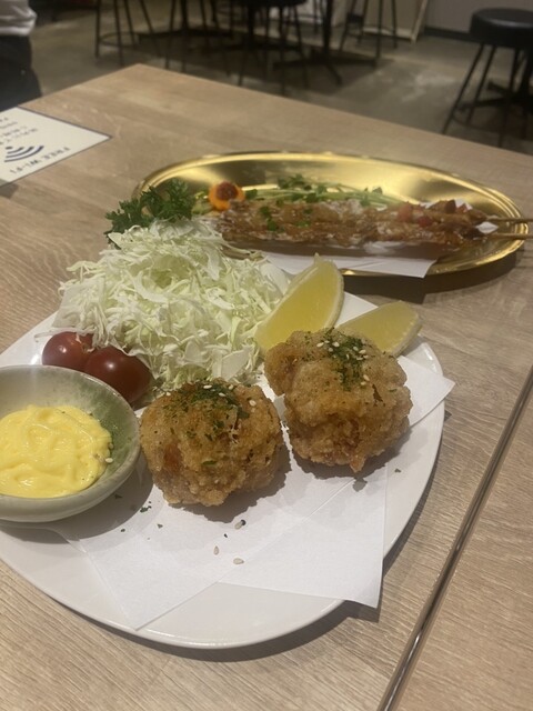 鶏部長と豚課長的实拍高清图