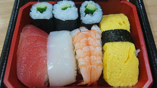 recommendations image for カスミ フードスクエア板橋前野町店