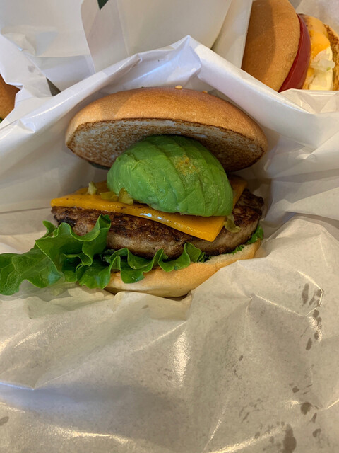 recommendations image for フレッシュネスバーガー グランエミオ大泉学園店