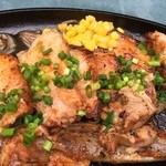 湾岸市場的實拍圖