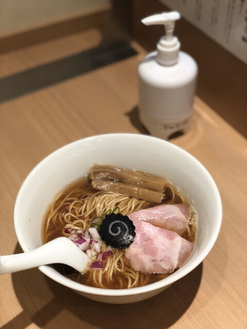 らぁ麺 はやし田 赤羽店的实拍高清图