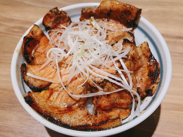 十勝豚丼 いっぴん ニッセイビル店的實拍高清圖
