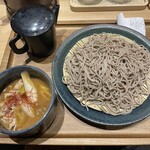 肉蕎麦 トムラウシ 田町店的实拍图
