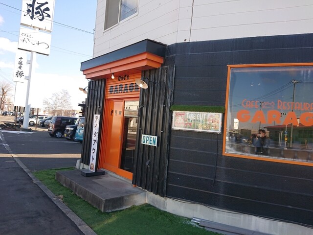 CAFE RESTAURANT GARAGE的实拍高清图