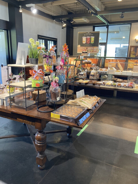 recommendations image for パティスリー フラワー 竹内街道軽里店