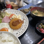 金四郎食堂的实拍图