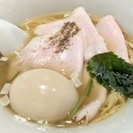 らぁ麺 はやし田 赤羽店的实拍图