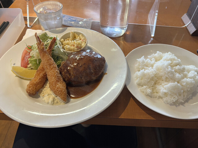 ハンバーグダイニング たくみ的实拍高清图