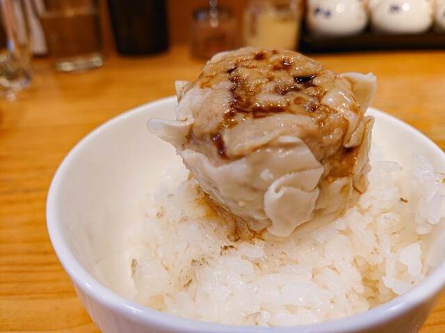 うしまる担々麺倶楽部的實拍高清圖