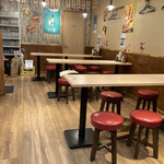 串かつじゃんじゃん 本町店的实拍图