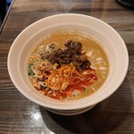 四川担々麺 ななつぼし 新橋店的實拍圖