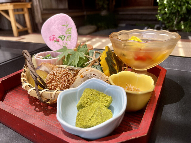 露瑚的實拍高清圖