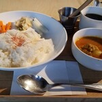 器食堂的實拍圖