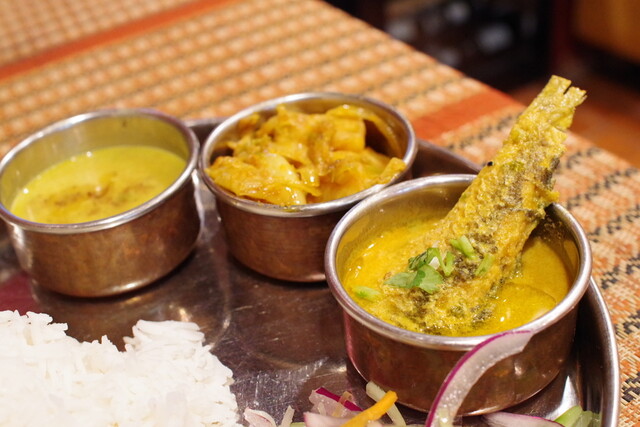 ベンガル料理プージャー的实拍高清图