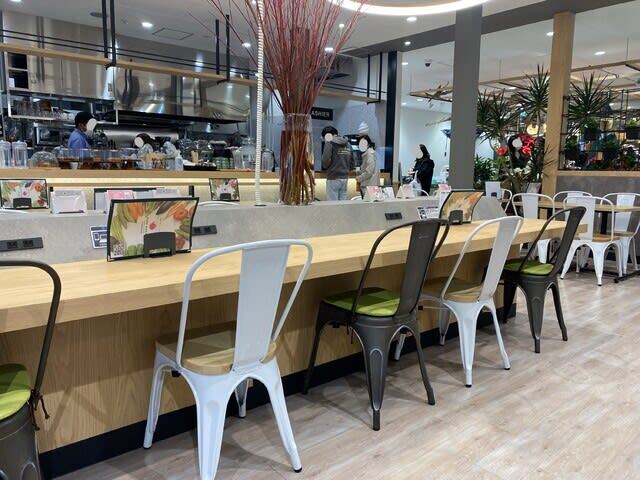 CAFE HACHI 糸島店的實拍圖