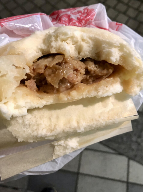 平和会館の豚まん 本館的實拍高清圖