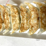 551蓬莱 JR大阪駅御堂筋口店的實拍圖