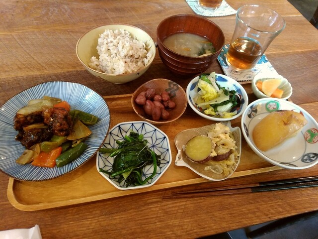 recommendations image for CACHE CACHE