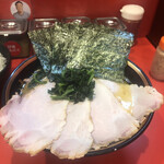 横浜家系総本山 吉村家直系店 ラーメン内田家的實拍圖