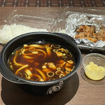 元祖肉肉うどん 中洲店的實拍圖
