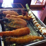 新世界おやじの串や 新世界本店的實拍圖