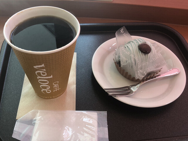 recommendations image for カフェ・ベローチェ 岩本町店