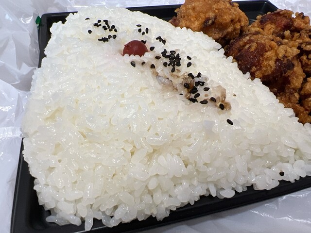 メガ盛り マンモス弁当 菅原店的实拍高清图