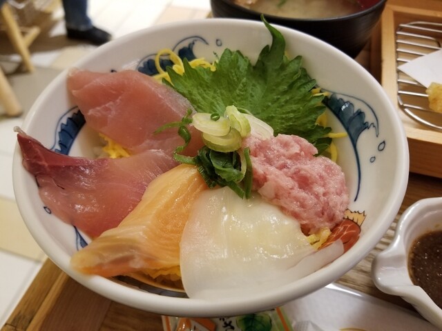 海鮮丼・天ぷら 博多 喜水丸 博多阪急店的實拍高清圖