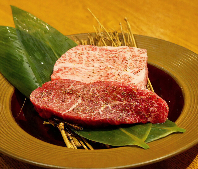 和牛焼肉 牛WAKA丸 新橋店的实拍高清图