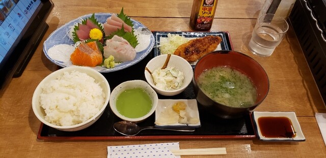 磯丸水産 池袋サンシャイン通り店的实拍高清图