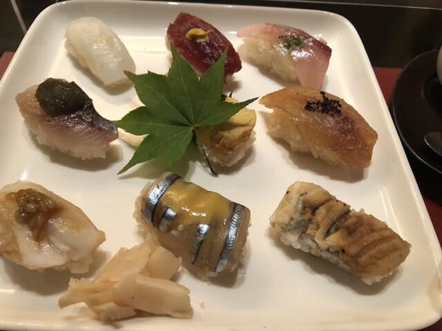 鮨・割烹 花絵巻的实拍高清图