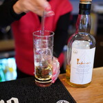 cafe & bar VAN的實拍圖