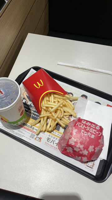 マクドナルド 南堀江関西スーパー店的实拍高清图