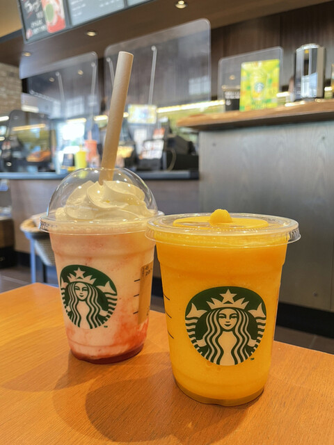スターバックスコーヒー 田園調布 東急スクエアガーデンサイト店的實拍高清圖