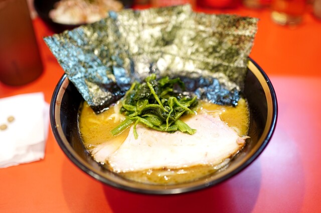 横浜家系総本山 吉村家直系店 ラーメン内田家的實拍高清圖