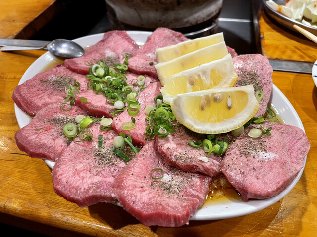recommendations image for 焼肉ホルモン 万千