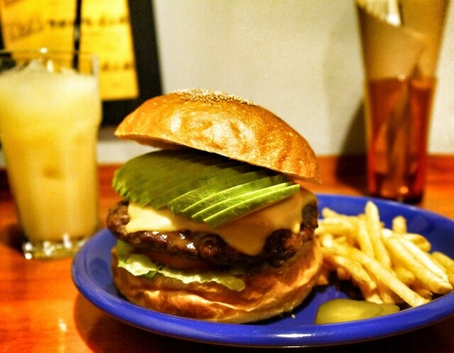 バーガーショップホットボックス的实拍高清图