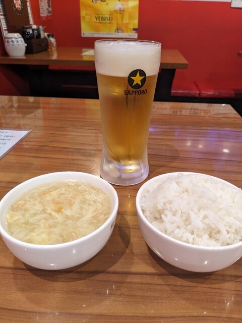 24時間 餃子酒場 目黒店的实拍高清图