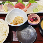寿司居酒屋 まるがまる 高田馬場店的實拍圖